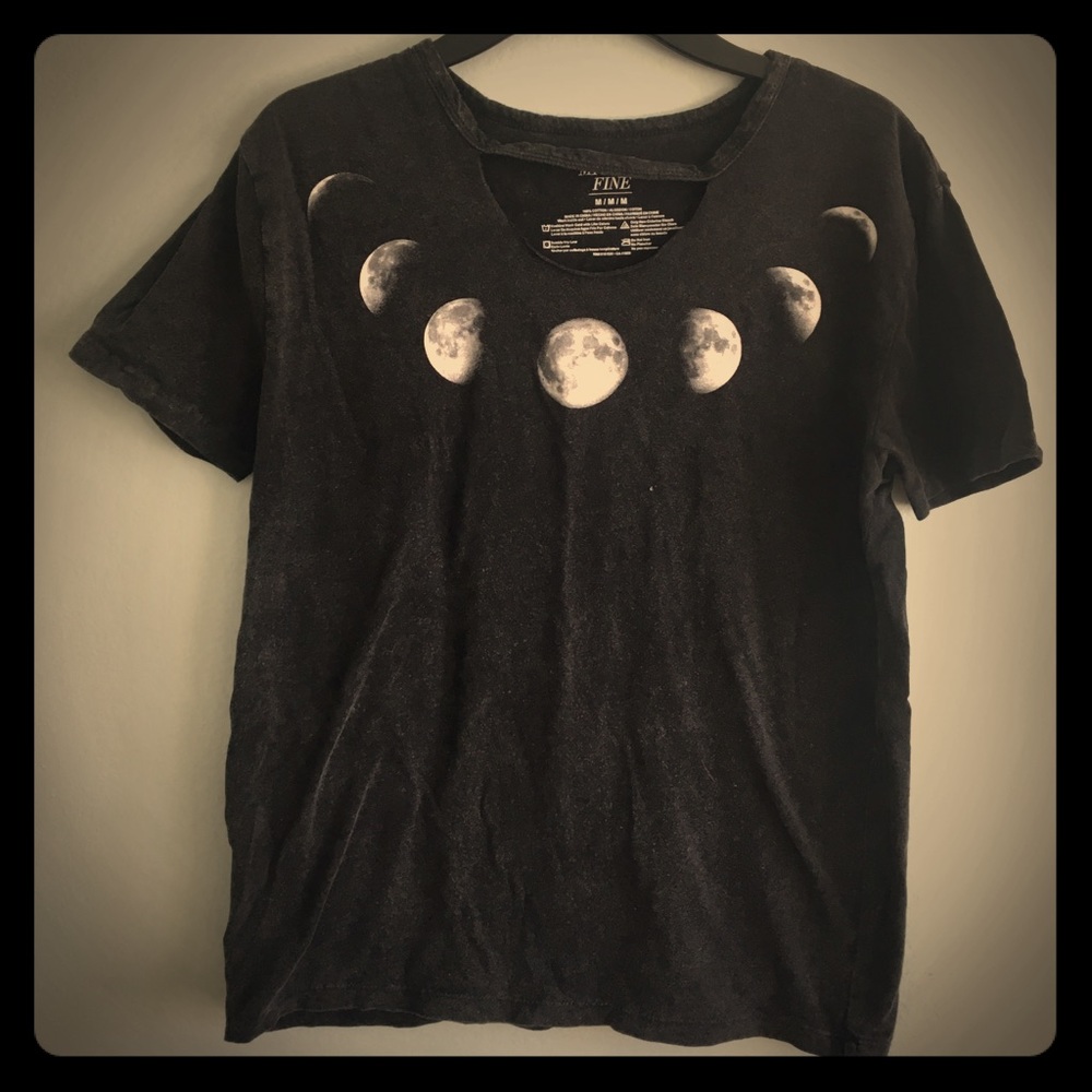 Moon tee